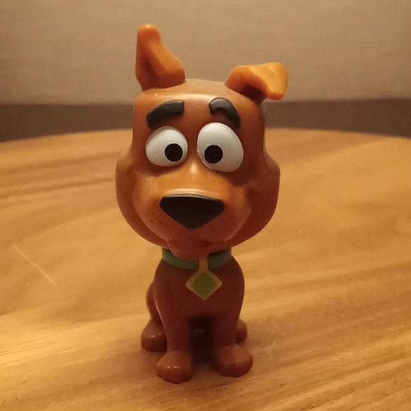 McDonald's Happy Meal Toy 2021 Hanna Barbera Scooby Doo and Velma Bobblehead - Picture 3 of 4